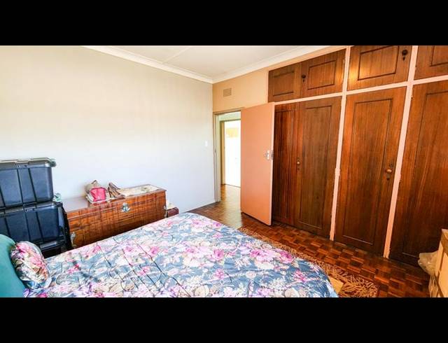 6 BEDROOM HOUSE FOR SALE IN ELSPARK